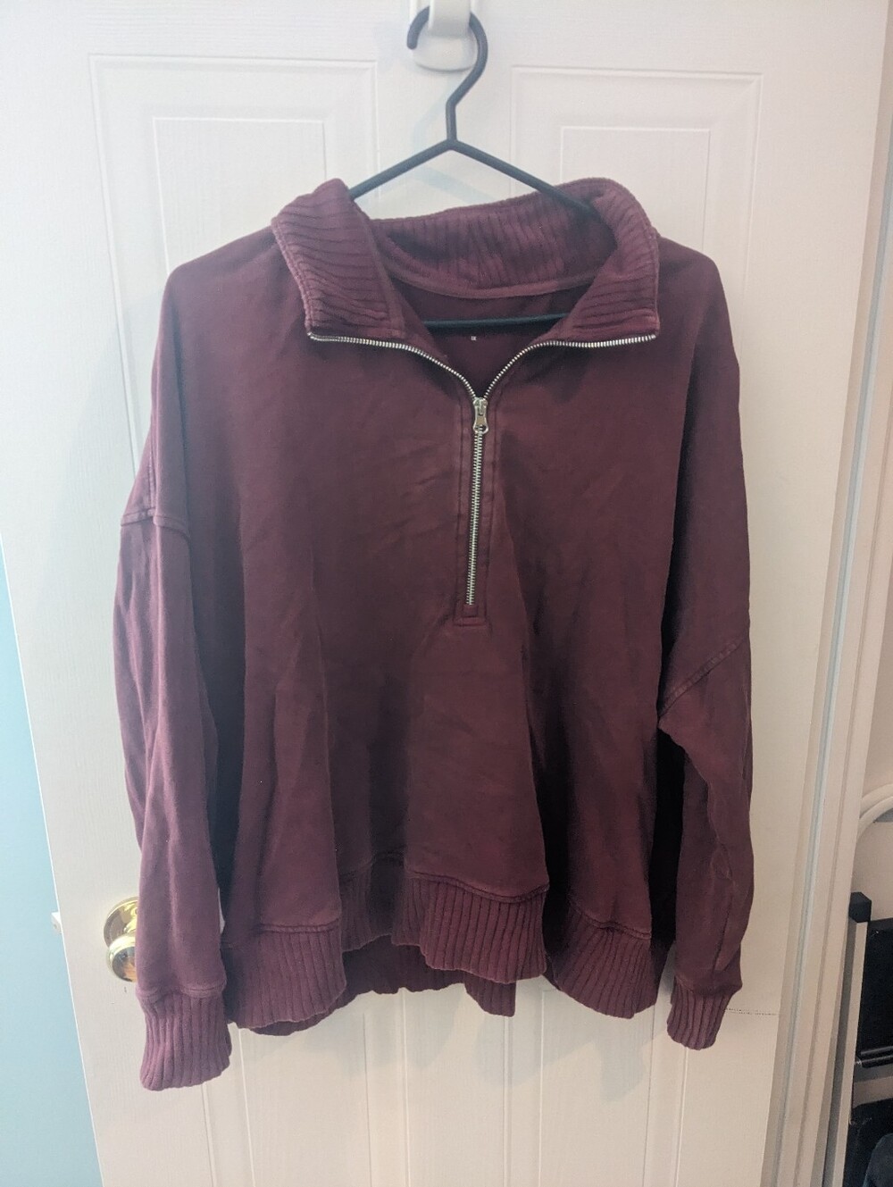 Active Zone Penningtons Quarter Zip Pullover in Burgundy